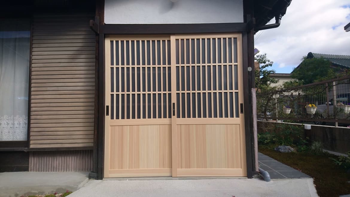 木製玄関新調 | 木製玄関の新調なら建具修理の窓口半田市
